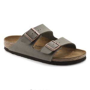 ISO STONE OR MOCHA BIRKENSTOCKS SIZE 37